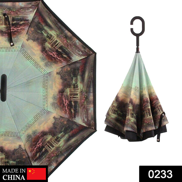 Umbrella with reverse design