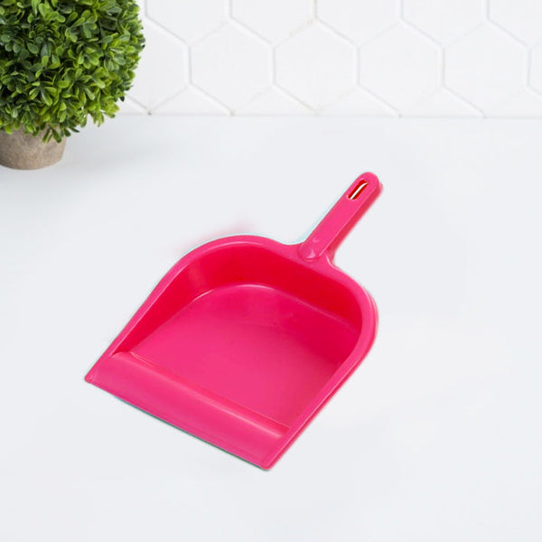 Lightweight plastic dustpan with handle, suitable for all surfaces.